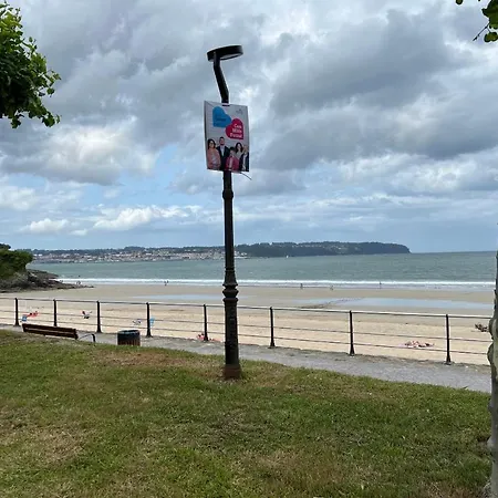 A Pie De Playa En Mino